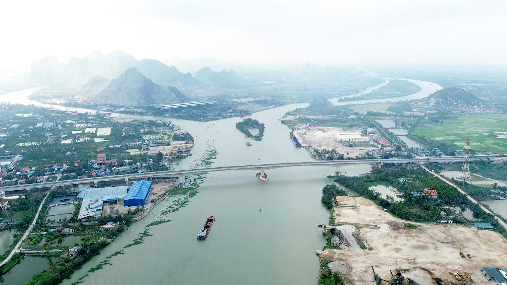 Dự án đầu tư xây dựng cầu Lại Xuân và cải tạo mở rộng đường tỉnh 352 (nối Hải Phòng với tỉnh Quảng Ninh) thực hiện thu hồi tiếp 2,07ha.
