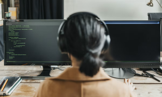 Trí tuệ nhân tạo đang thay đổi định nghĩa về nghề kỹ sư phần mềm. Nguồn: Maskot/Getty Images.