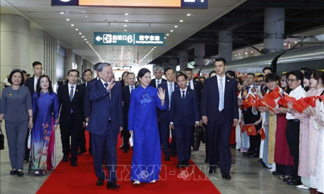 Tổng Bí thư, Chủ tịch nước Tô Lâm và Phu nhân kết thúc tốt đẹp chuyến thăm cấp Nhà nước đến Trung Quốc