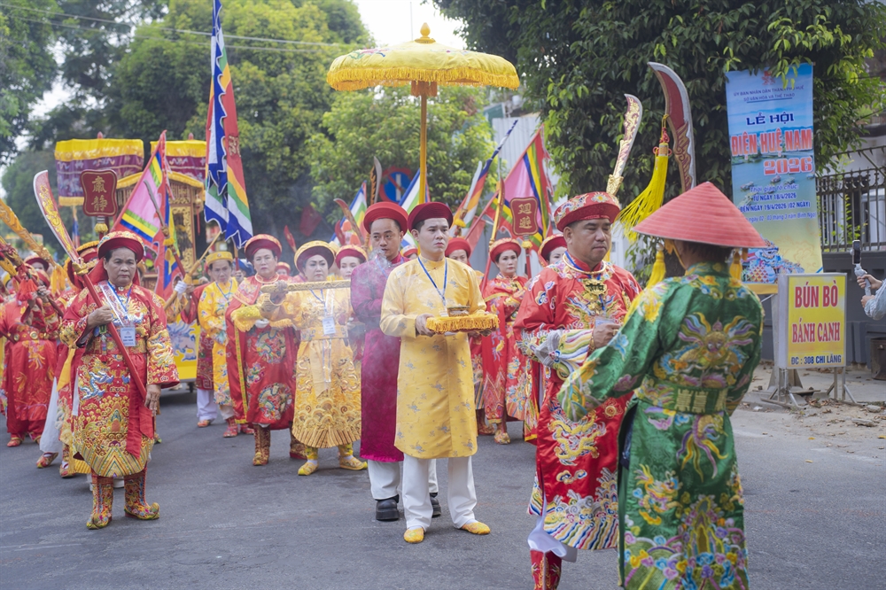 Nghi lễ được tổ chức tại khu vực điện Huệ Nam.