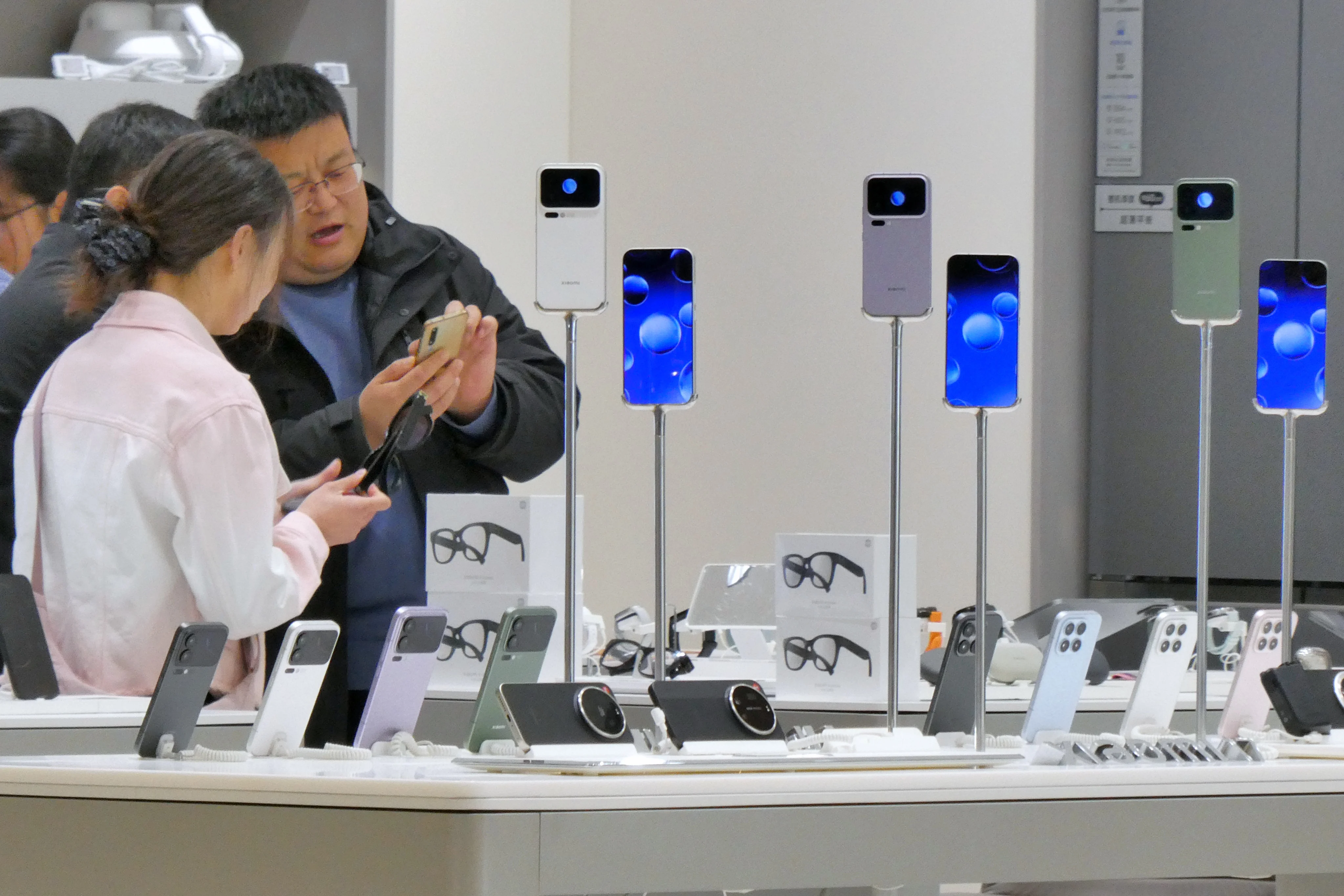 Giá bộ nhớ tăng, các hãng điện thoại Trung Quốc chịu sức ép lớn 