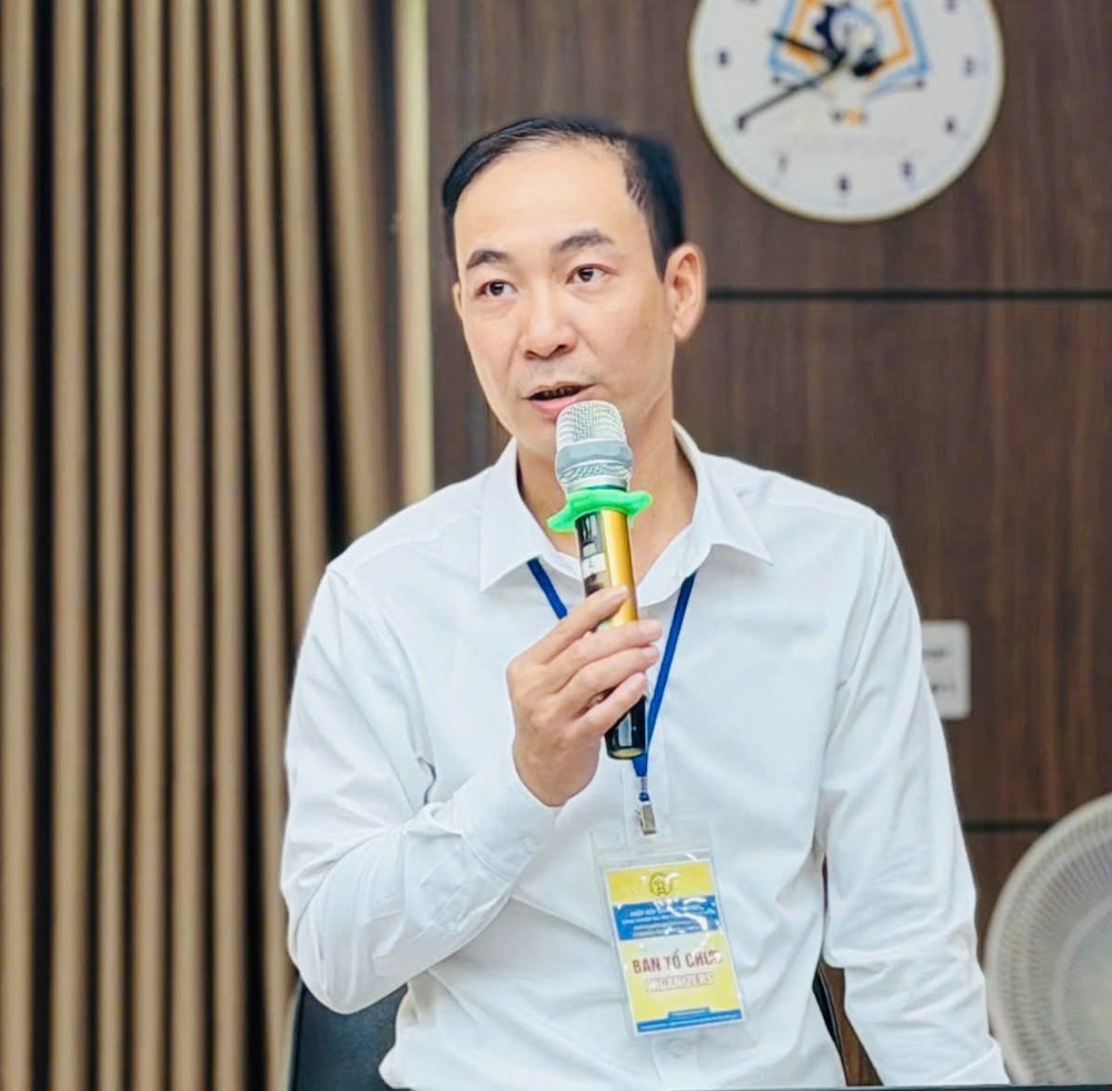 Ông Nguyễn Vân, Phó Chủ tịch Hiệp hội HANSIBA trong một chương trình hội nghị liên kết doanh nghiệp, thực hiện đề án phát triển công nghiệp hỗ trợ đồng hành cùng thủ đô Hà Nội tăng trưởng 2 con số.