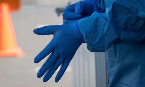 Nhật Bản lo khan hiếm vật tư y tế vì chiến tranh ở Vùng Vịnh