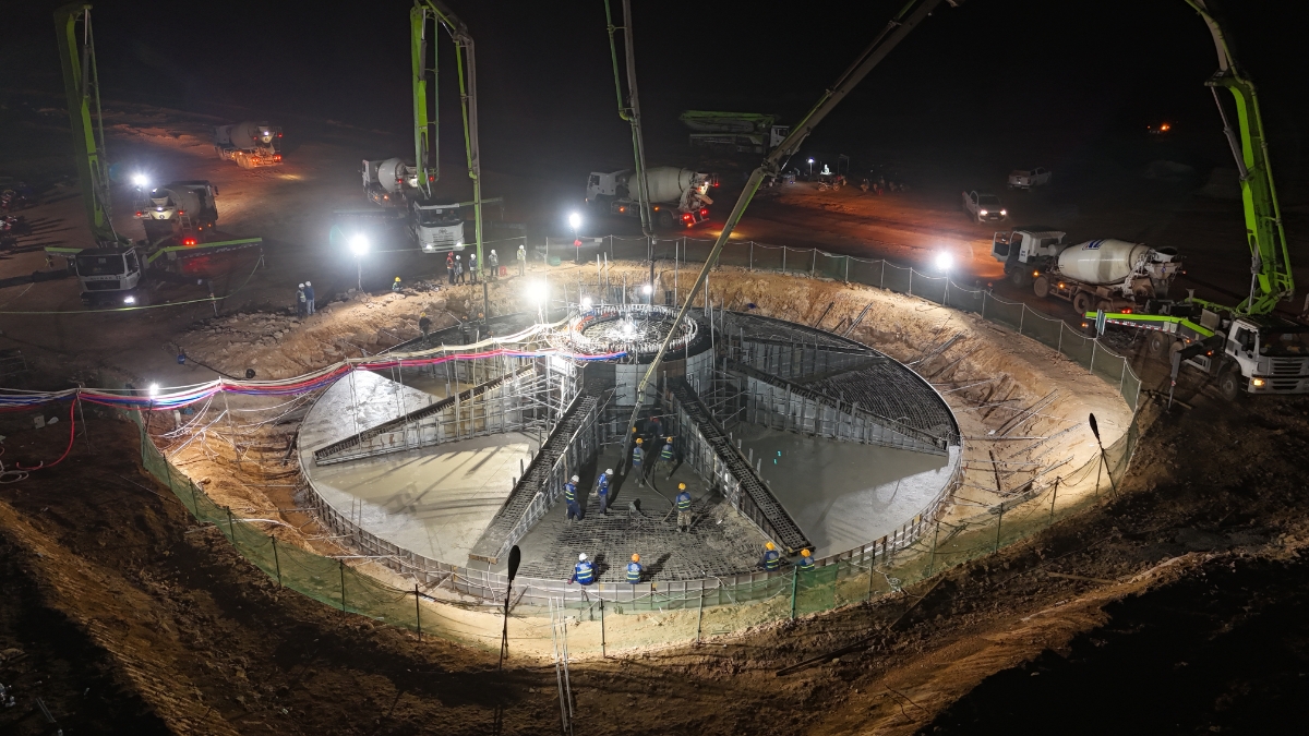 Các hạng mục được triển khai liên tục ngày đêm, thể hiện tinh thần quyết liệt và năng lực tổ chức thi công của T&T Group trong những dự án quy mô lớn.&nbsp;Ảnh:&nbsp;T&T Group.