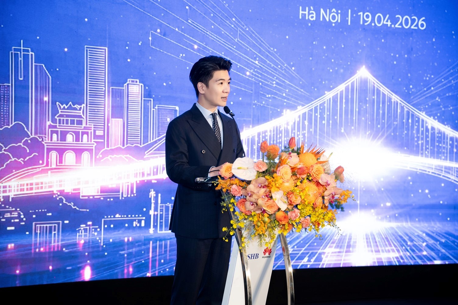 Phó Chủ tịch HĐQT kiêm Phó Tổng Giám đốc SHB Đỗ Quang Vinh chia sẻ tại lễ ký kết. Ảnh: SHB.