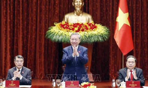 Đại biểu Quốc hội dân tộc thiểu số phải đưa chính sách đi đến cùng trong thực tiễn