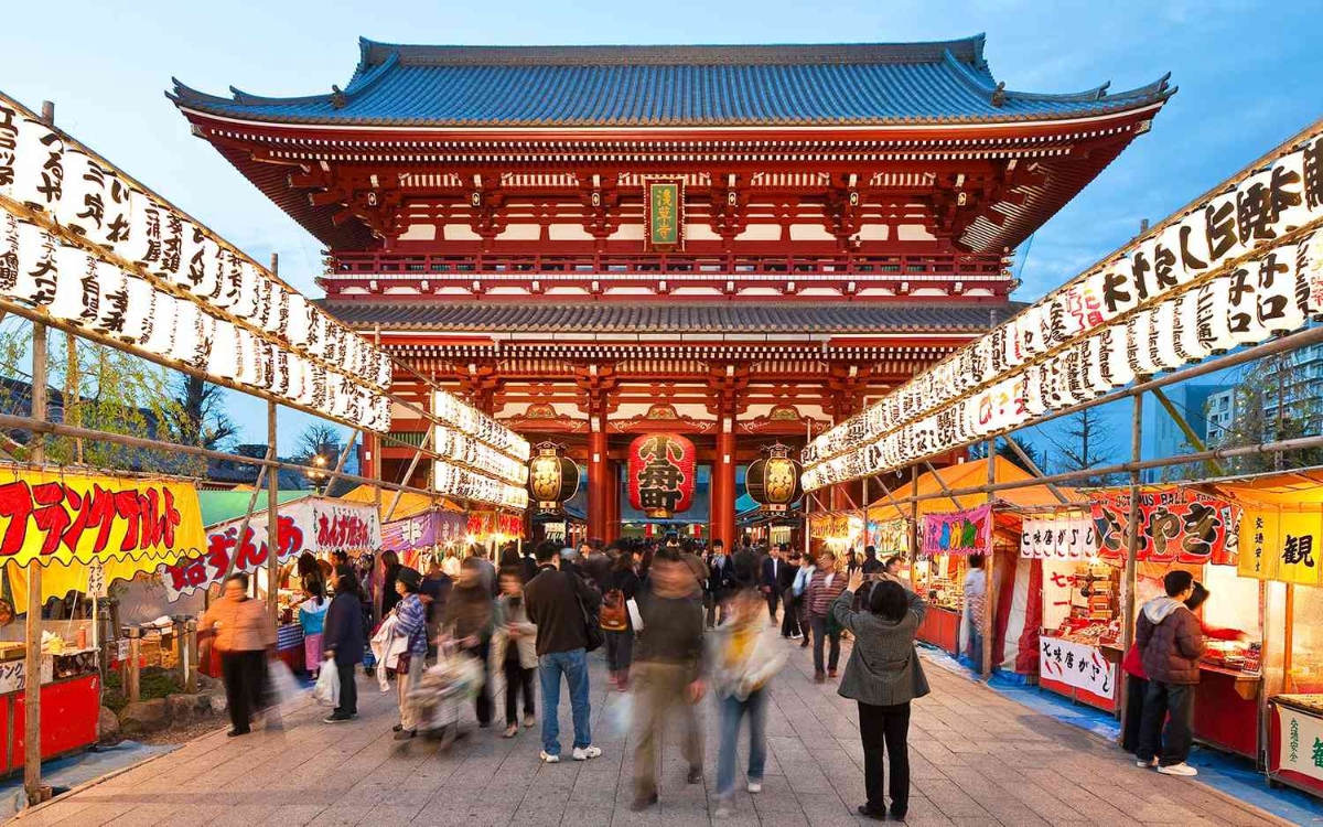 Dù ghi nhận lượng du khách quốc tế đạt mức kỷ lục trong tháng trước, nhưng những hệ lụy kinh tế từ xung đột tại Trung Đông đang bắt đầu ảnh hưởng đến Nhật Bản.