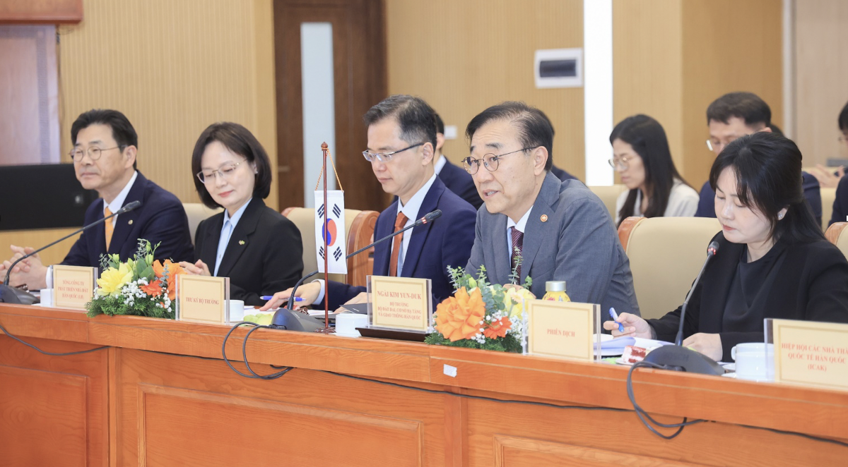 Bộ trưởng Kim Yun-duk bày tỏ vui mừng trước sự phát triển ngày càng thực
chất và hiệu quả của quan hệ hợp tác giữa Việt Nam và Hàn Quốc&nbsp;