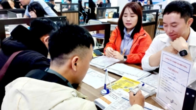 Hanoi to tap into AI to analyze labor market data