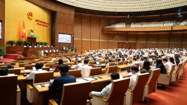 Đại biểu Quốc hội đề xuất tăng lương cơ sở lên mức 2,65 – 2,70 triệu đồng/tháng