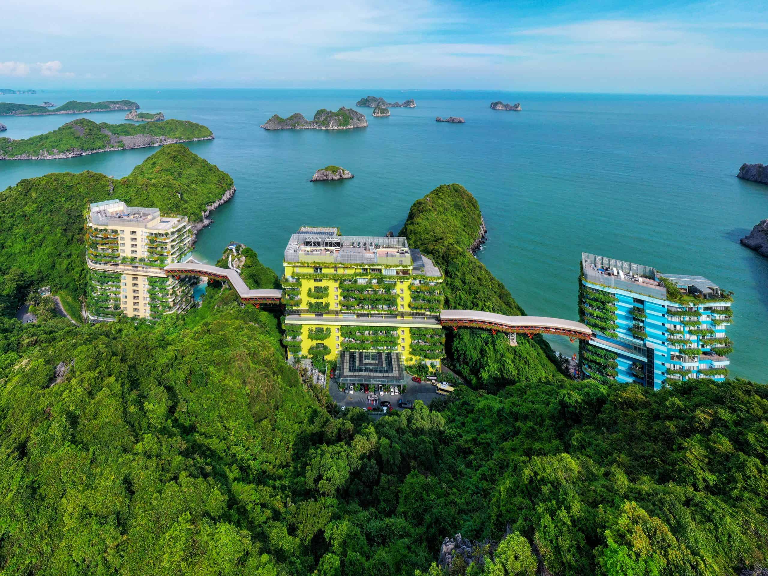 Cát Bà đang nổi lên là 'ngôi sao' mới của miền Bắc dịp nghỉ lễ 30/4 – 1/5.