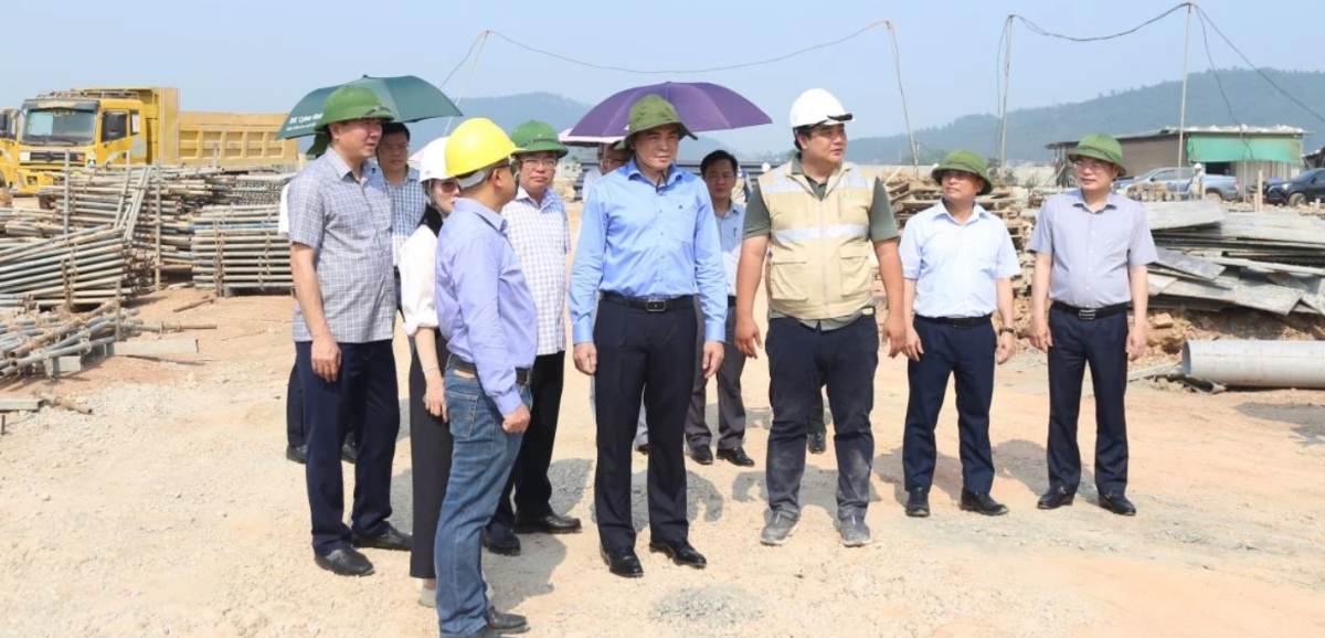 Chủ tịch UBND tỉnh Thanh Hoá Nguyễn Hoài Anh kiểm tra tiến độ và chỉ đạo tháo gỡ khó khăn, vướng mắc các dự án trọng điểm tại Khu Kinh tế Nghi Sơn