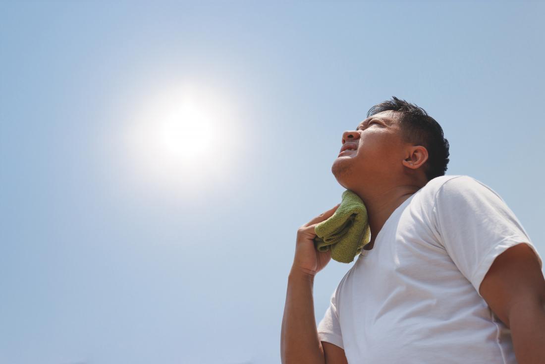 Người lao động cường độ cao có thể bổ sung nước điện giải ở mức vừa phải.