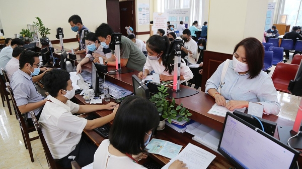 Thời hạn cập nhật, hoàn thiện cơ sở dữ liệu về tổ chức bộ máy các Bộ, ngành, địa phương