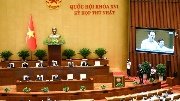 Cắt giảm thủ tục hành chính, tái cơ cấu nông nghiệp, điều chỉnh quy hoạch khoáng sản và quản lý đất lúa