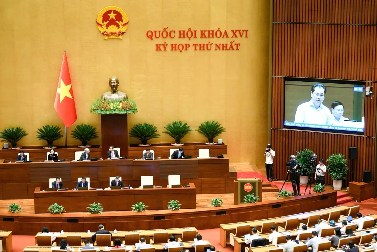 Phiên thảo luận tại hội trường. Ảnh: Quốc hội.