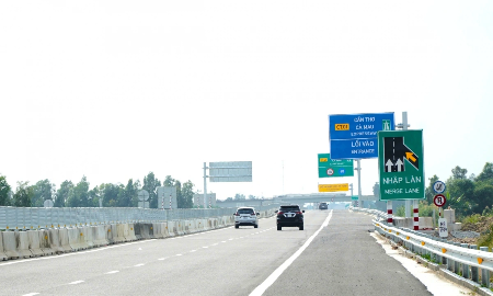 Đẩy nhanh tiến độ cao tốc Cần Thơ – Cà Mau, yêu cầu hoàn thành trước 30/4