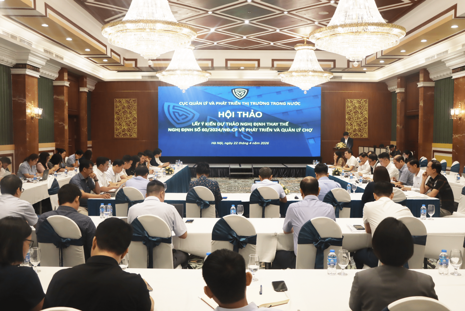 Toàn cảnh hội thảo.