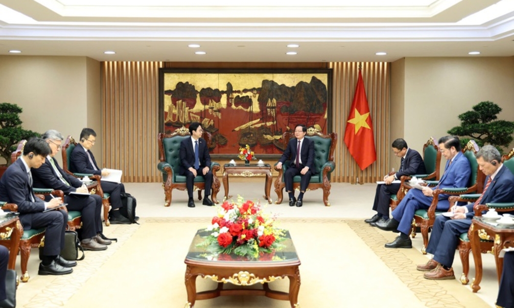 Phó Thủ tướng Hồ Quốc Dũng tiếp Phó Thủ tướng Hàn Quốc Bae Kyung Hoon - Ảnh: VGP.