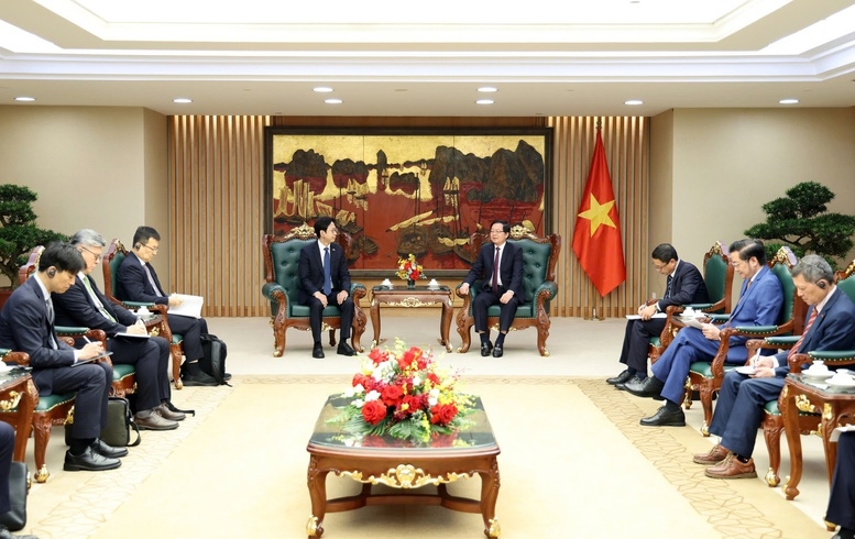 Phó Thủ tướng Hồ Quốc Dũng tiếp Phó Thủ tướng Hàn Quốc Bae Kyung Hoon - Ảnh: VGP.