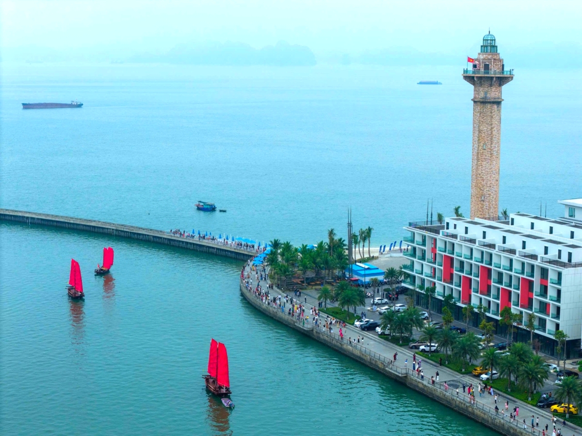 Ảnh: Cảng tàu khách Quốc tế Hạ Long