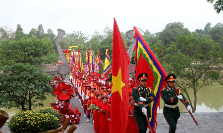 Phú Thọ: Dâng hương tưởng niệm Đức Quốc Tổ Lạc Long Quân và Tổ Mẫu Âu Cơ