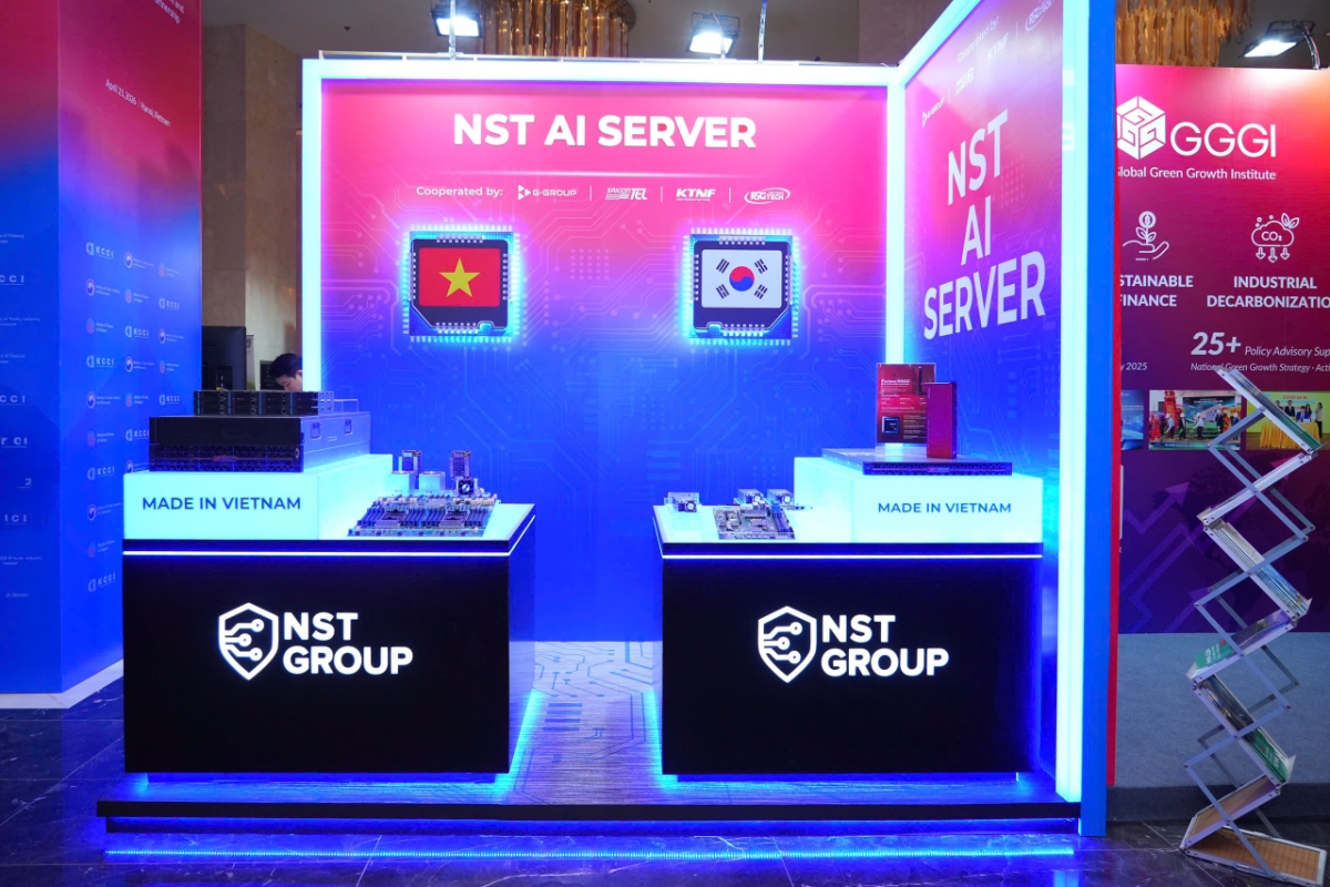Hai mẫu máy chủ NST được giới thiệu tại Diễn đàn đại diện cho hai phân khúc hạ tầng quan trọng