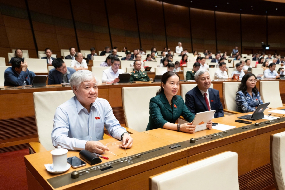 Các đại biểu tham dự phiên thảo luận sáng 23/4. Ảnh: Quốc hội.