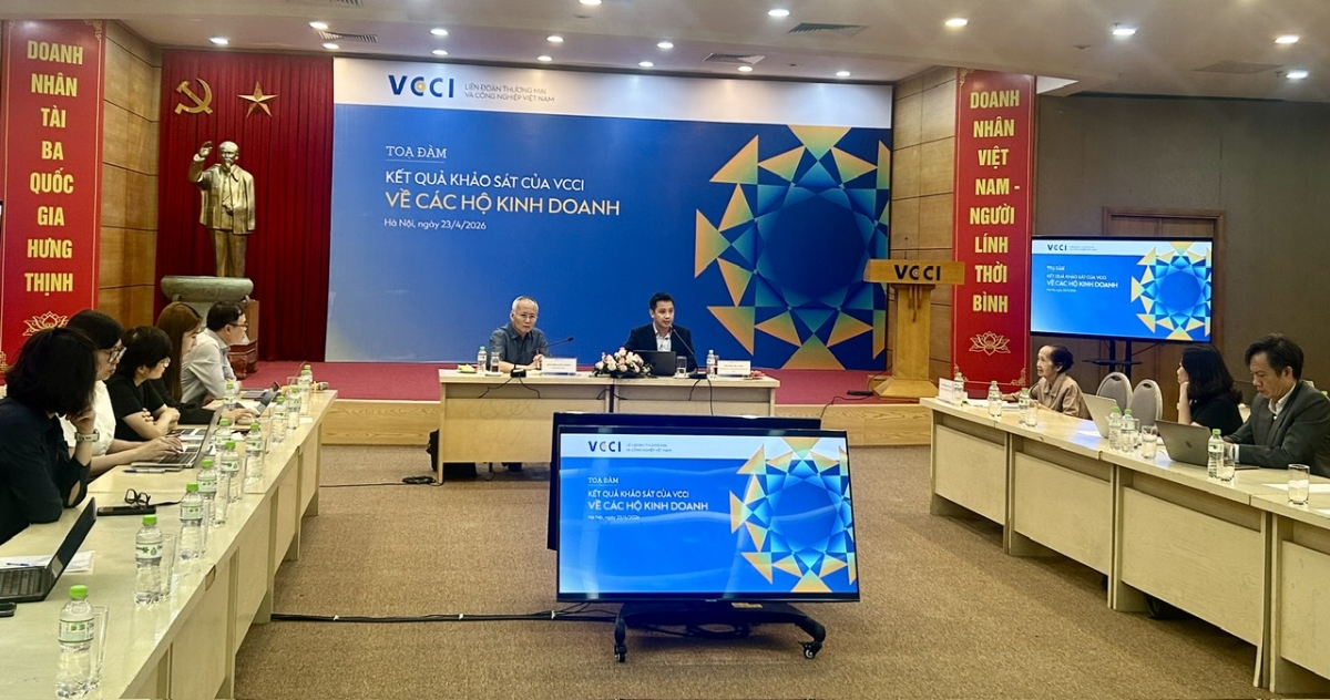 Quang cảnh tọa đàm.