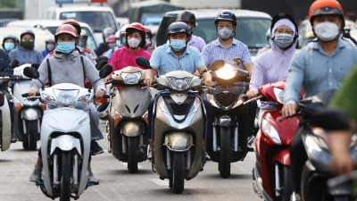 Hanoi to pilot petrol motorbike ban on 11 streets starting from July 1