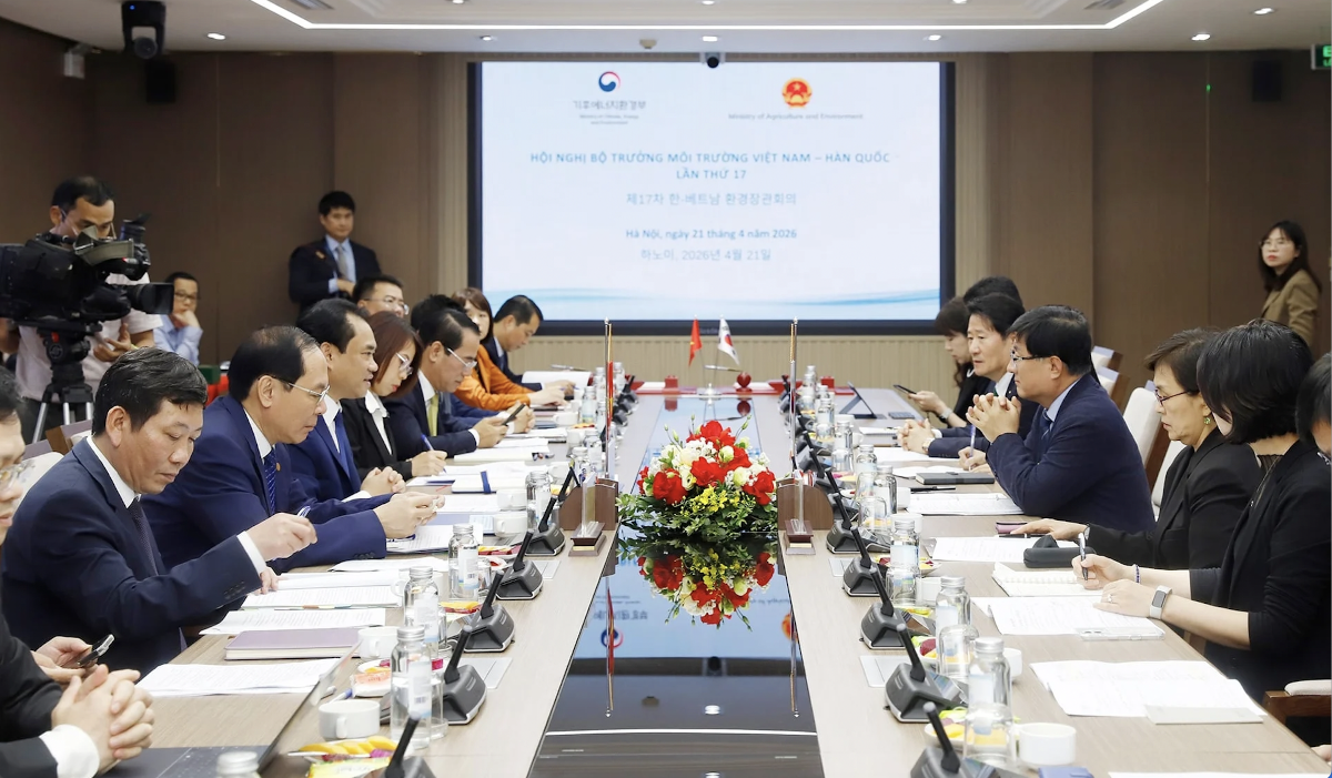 Hội nghị Bộ trưởng Môi trường Việt Nam - Hàn Quốc lần thứ 17 diễn ra tại trụ sở Bộ Nông nghiệp và Môi trường. Ảnh: mae.gov.vn