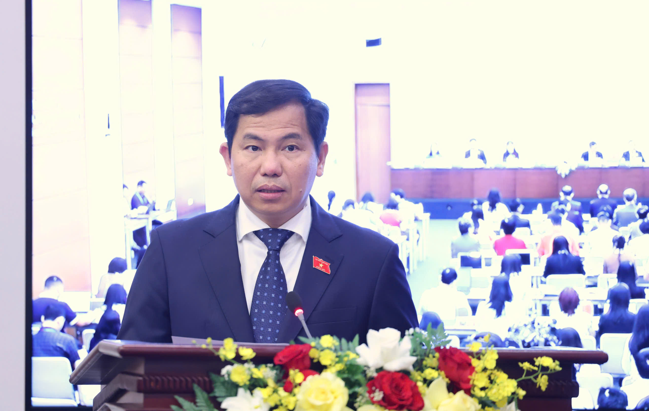  Tổng Thư ký Quốc hội, Chủ nhiệm Văn phòng Quốc hội Lê Quang Mạnh phát biểu tại họp báo.