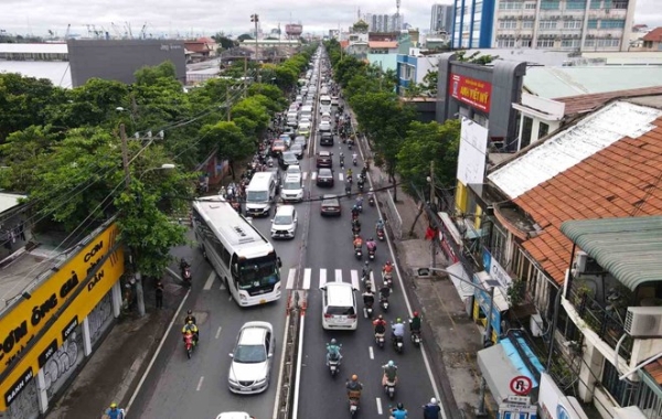 Sở Quy hoạch - Kiến trúc TP. Hồ Chí Minh kiến nghị sớm chấp thuận phương án mở rộng đường Nguyễn Tất Thành - Ảnh: Anh Tú