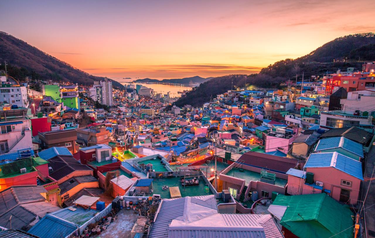 Gamcheon: Làng văn hóa độc đáo thu hút Gen Z khám phá - VnEconomy
