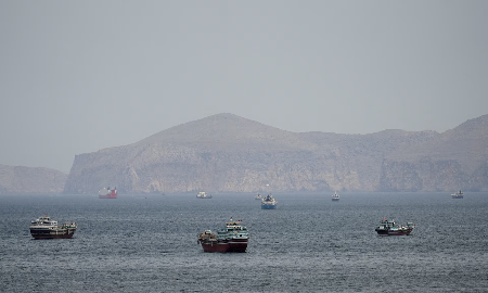 Dấu ấn kinh tế thế giới tuần 18-25/4/2026: Eo biển Hormuz vẫn tắc, Mỹ hủy kế hoạch đàm phán với Iran