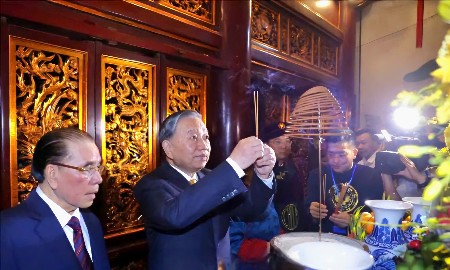 Lãnh đạo Đảng, Nhà nước dâng hương Giỗ Tổ Hùng Vương tại Đền Hùng