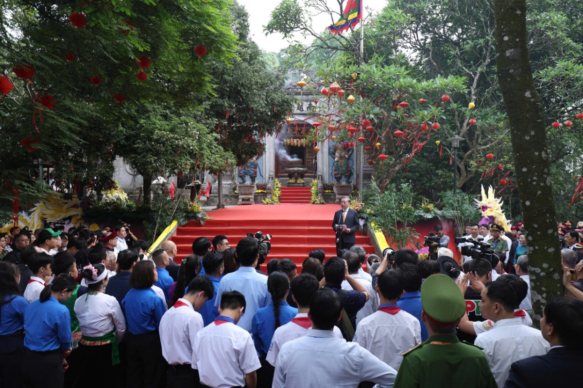 Tổng Bí thư, Chủ tịch nước Tô Lâm phát biểu trước Đền Thượng.&nbsp;Ảnh do&nbsp;Sở Văn hoá, Thể thao và Du lịch tỉnh&nbsp;Phú Thọ cung cấp.&nbsp;