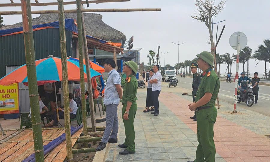 Cưỡng chế các kios trái phép