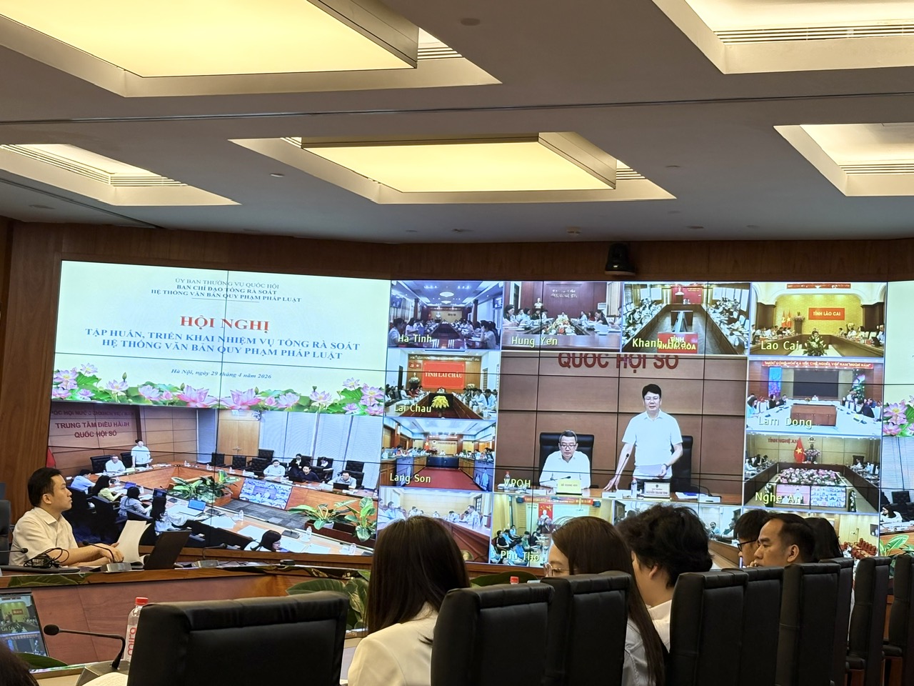 Hội nghị được tổ chức theo hình thức trực tiếp kết hợp với trực tuyến tại 34 điểm cầu UBND tỉnh, thành phố và 3.321 điểm cầu cấp xã. Ảnh: CTV.