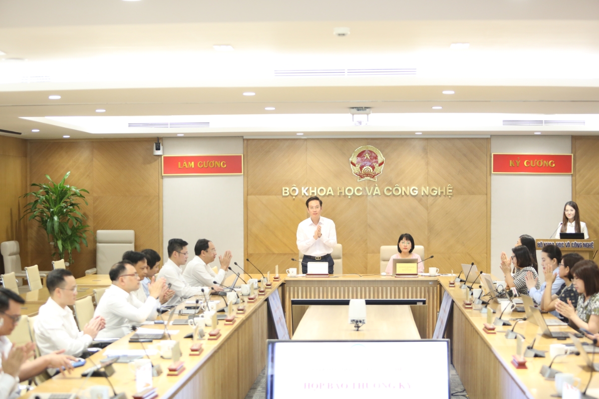 Toàn cảnh Họp báo thường kỳ tháng 4 của Bộ Khoa học và Công nghệ. 