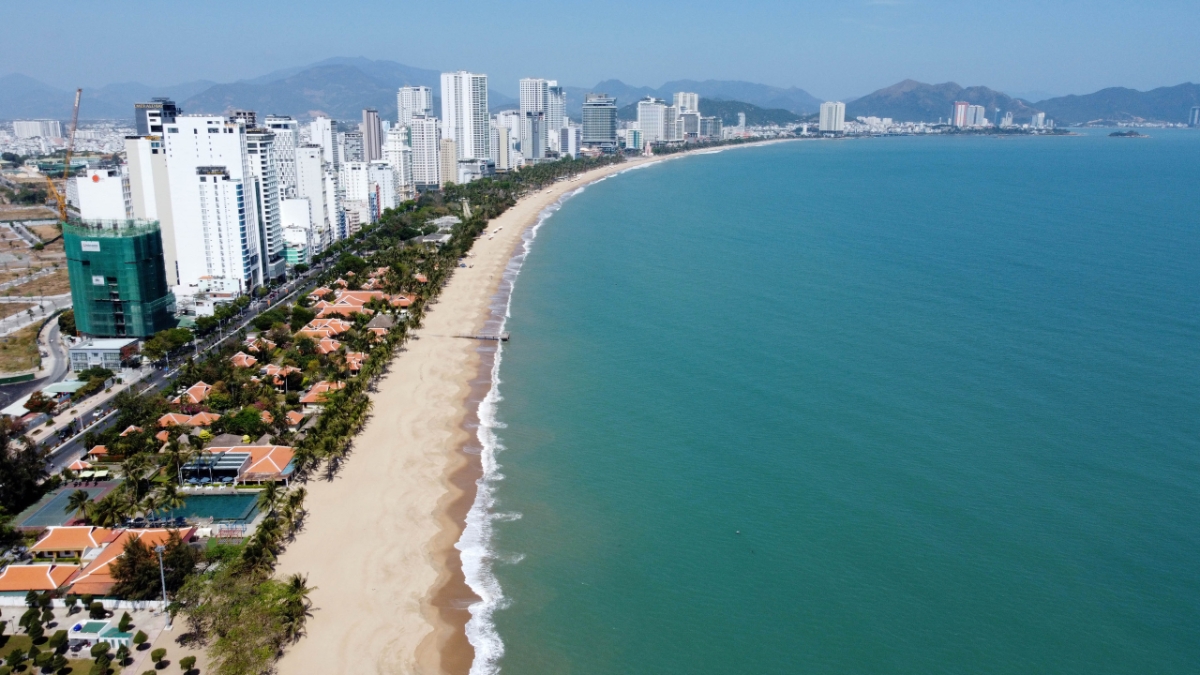 Đa phần khách sạn ở Khánh Hòa vẫn giữ nguyên giá so với ngày thường để giữ khách.