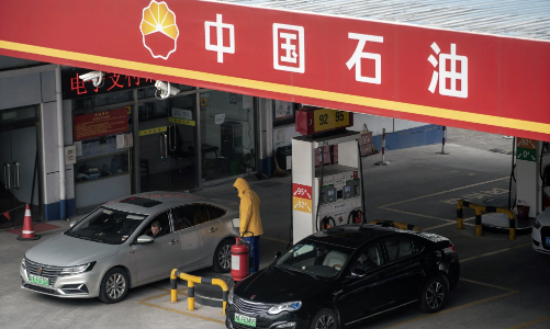 Trung Quốc có thể sắp nối lại xuất khẩu nhiên liệu máy bay, dầu diesel và xăng