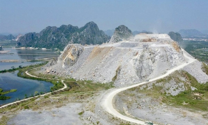 Hai Phong designates 3,246 areas prohibited for mineral activities