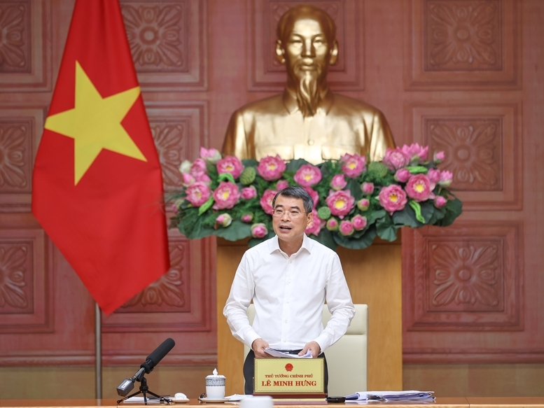 Government issues 8 resolutions to streamline  administrative procedures and business conditions