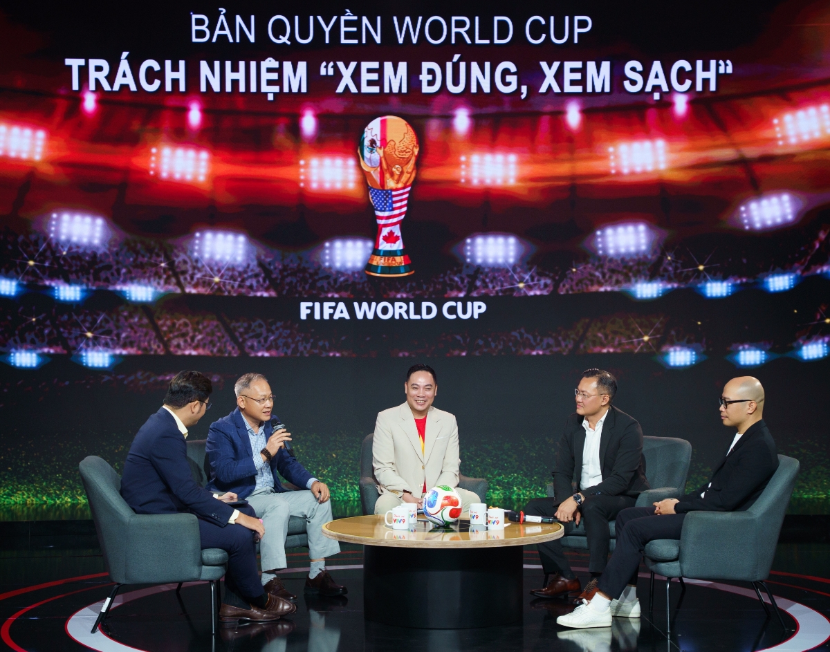Các chuyên gia tại tọa đàm “Bản quyền World Cup: Trách nhiệm xem đúng, xem sạch” do VTV9 tổ chức, ngày 29/4.