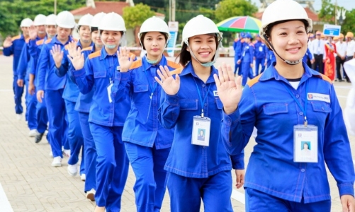 Công nhân Việt Nam – sức đẩy bền bỉ trong hành trình phát triển đất nước