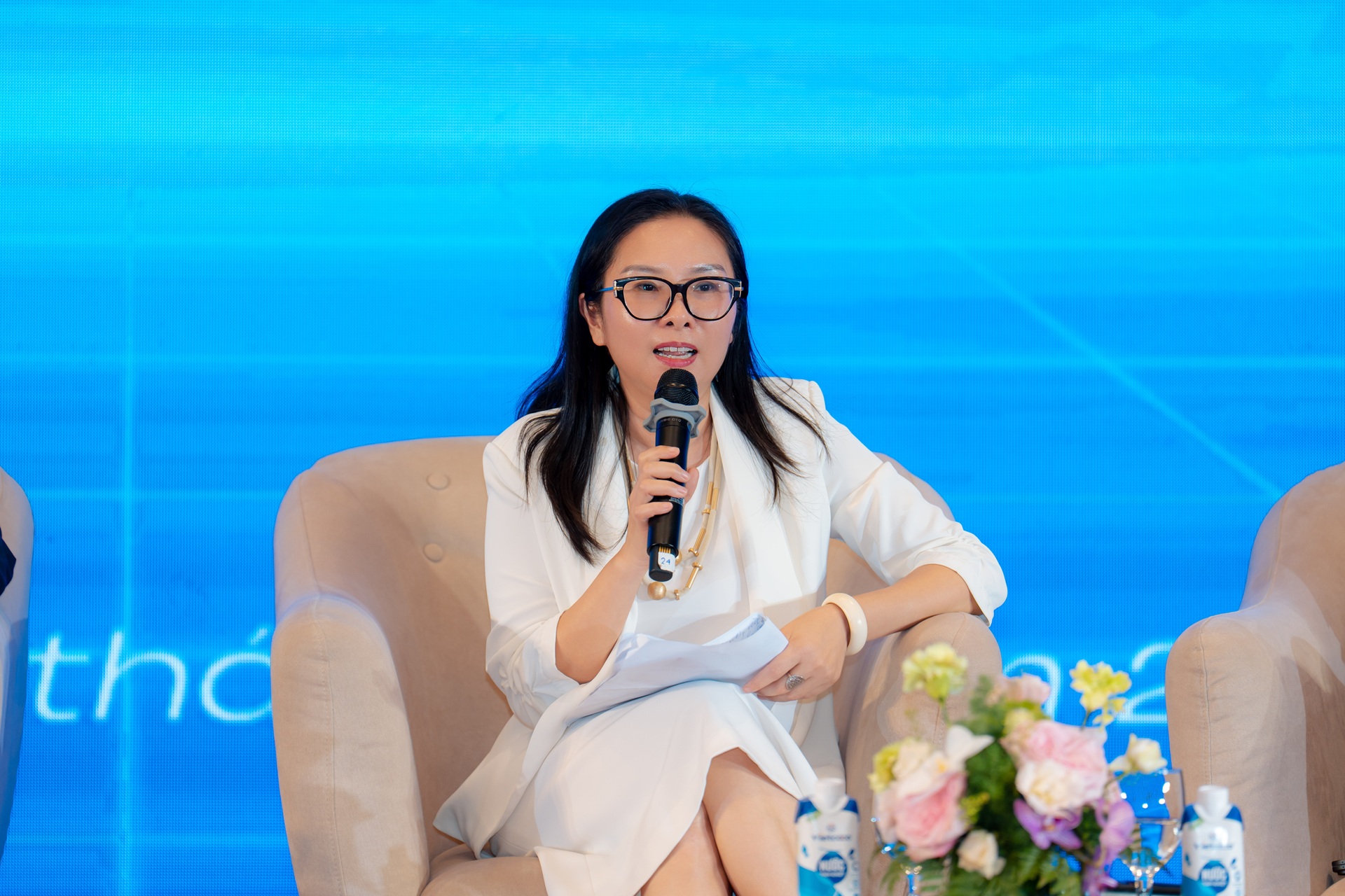 Bà Mai Thị Diệu Huyền: