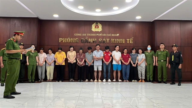 Dùng pháp nhân “ma” để mua bán trái phép 16.700 hóa đơn