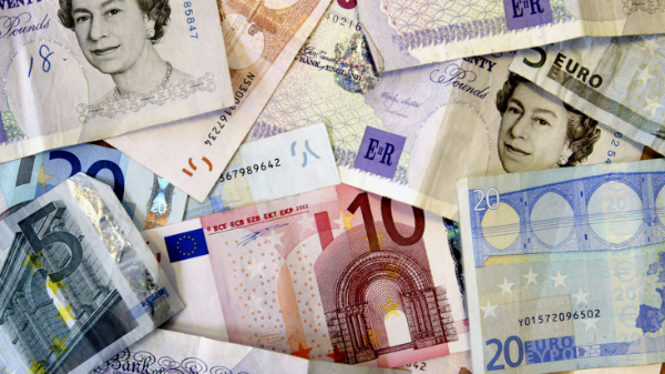 “Tiến thoái lưỡng nan” vì chiến tranh, ECB và BOE cùng giữ nguyên lãi suất
