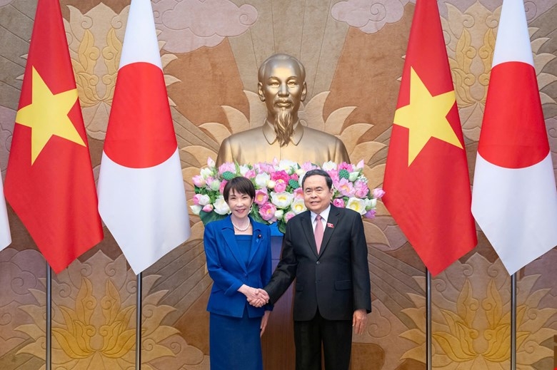 Chủ tịch Quốc hội Trần Thanh Mẫn hội kiến Thủ tướng Nhật Bản Takaichi Sanae. Ảnh: Quốc hội.